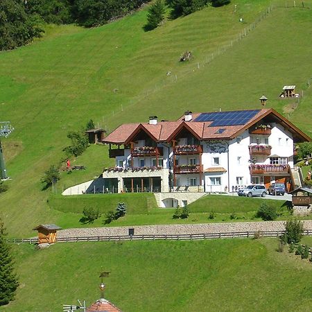 Garni La Tambra Hotel Selva di Val Gardena Exterior foto